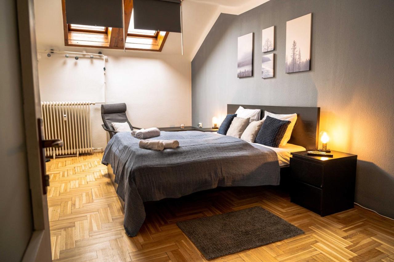 Dob Duplex Apartment บูดาเปสต์ ภายนอก รูปภาพ