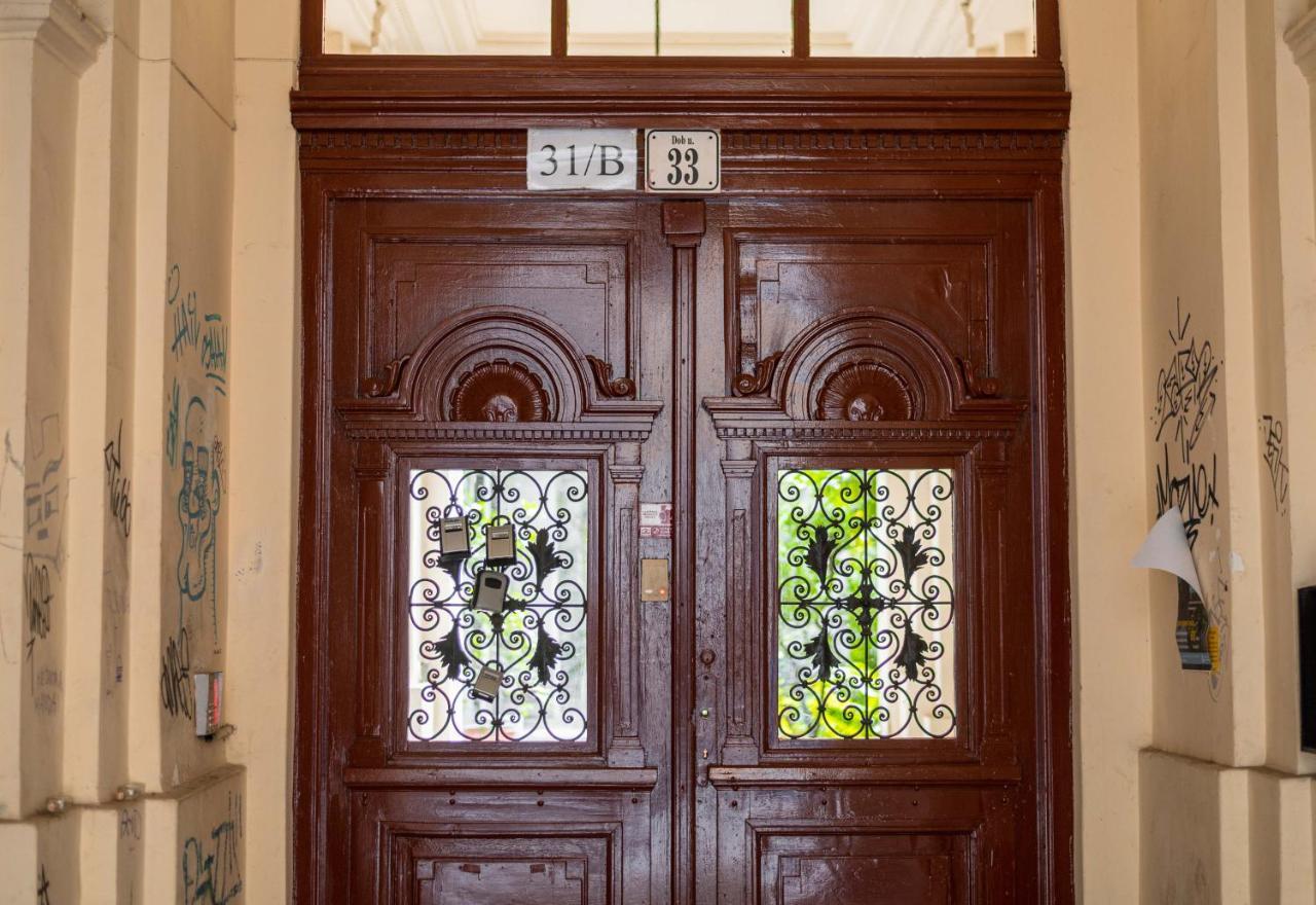 Dob Duplex Apartment บูดาเปสต์ ภายนอก รูปภาพ