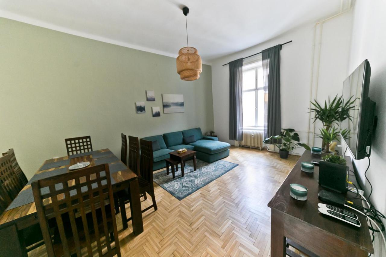 Dob Duplex Apartment บูดาเปสต์ ภายนอก รูปภาพ