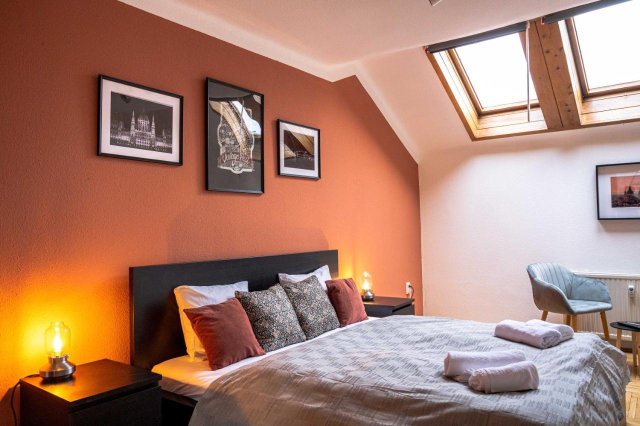 Dob Duplex Apartment บูดาเปสต์ ภายนอก รูปภาพ